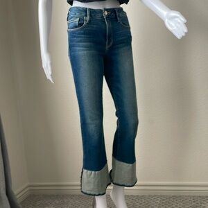 FRAME. Wide cuff cropped jean medium wash denim, classic five pockets, size 26